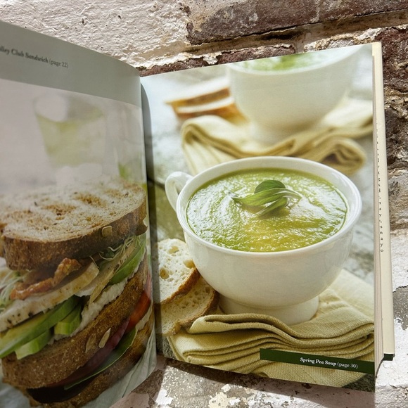 First Edition Hudson Valley Mediterranean, The Gigi Good Food Cookbook. - Picture 9 of 10